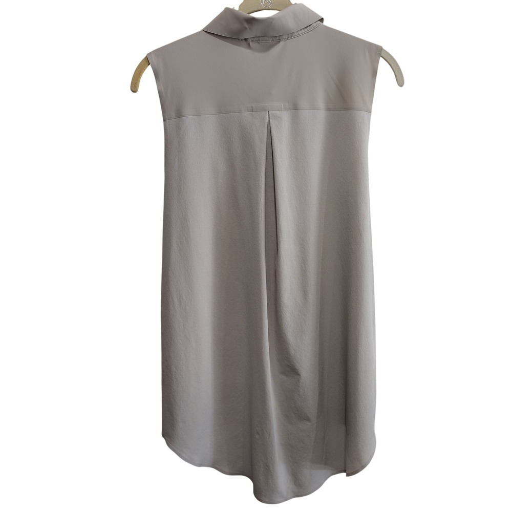 Athleta Womens Urbanite Tank Size M Beige Sleeveless Button Down Travel Blouse - Picture 4 of 12